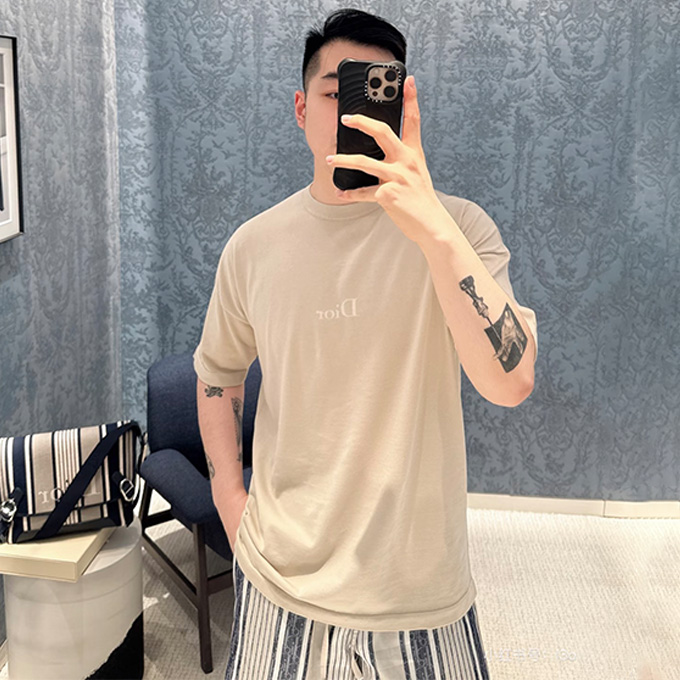 dior subtle chest logo knit short sleeve t-shirt
